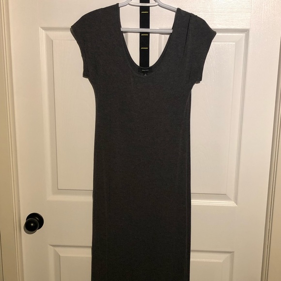 GENTLY WORN from Aritzia BABATON Shin Length Dress - Size:M - Picture 1 of 3